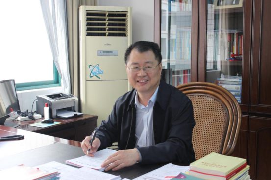 校党委书记刘义寄语2020届毕业生:奋斗创造未来